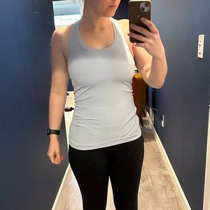 Lulu lemon top align